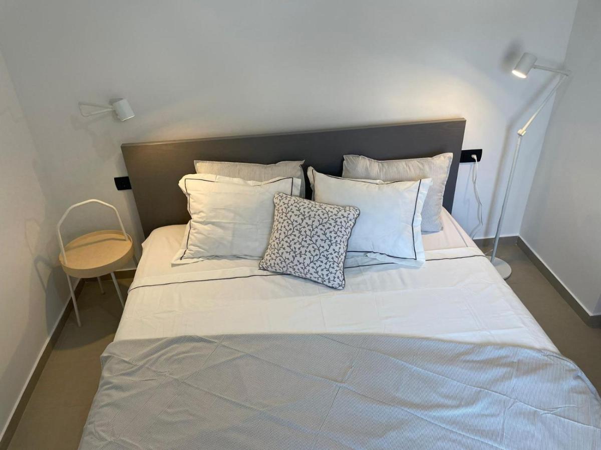 Apartment Sur La Plage Podstrana Exterior foto