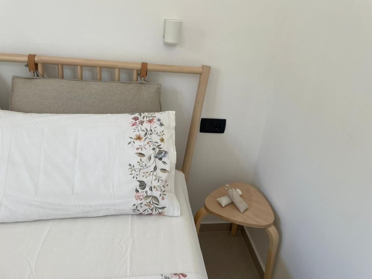 Apartment Sur La Plage Podstrana Exterior foto