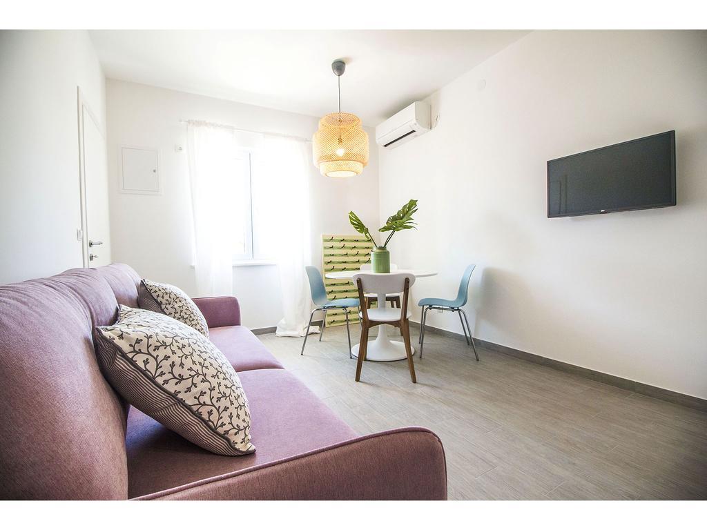 Apartment Sur La Plage Podstrana Exterior foto